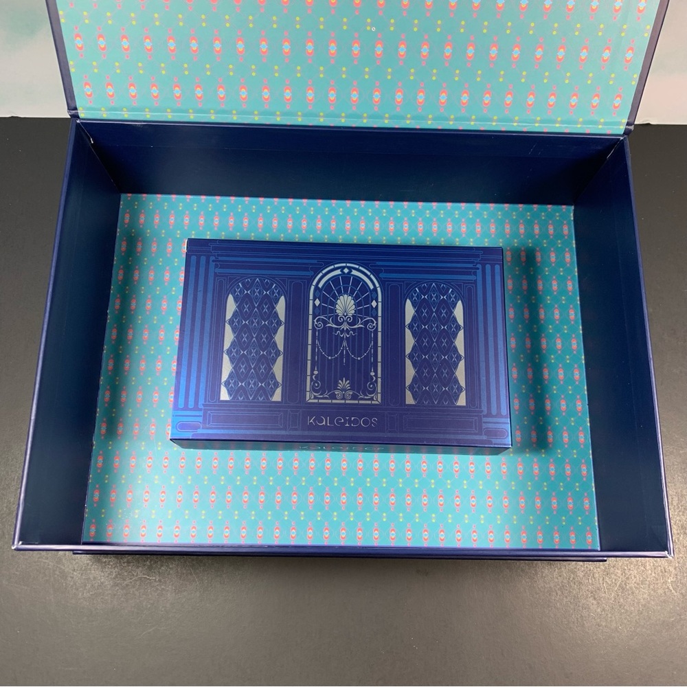 Kaleidos Club Nebula Palette - Picture 8 of 10